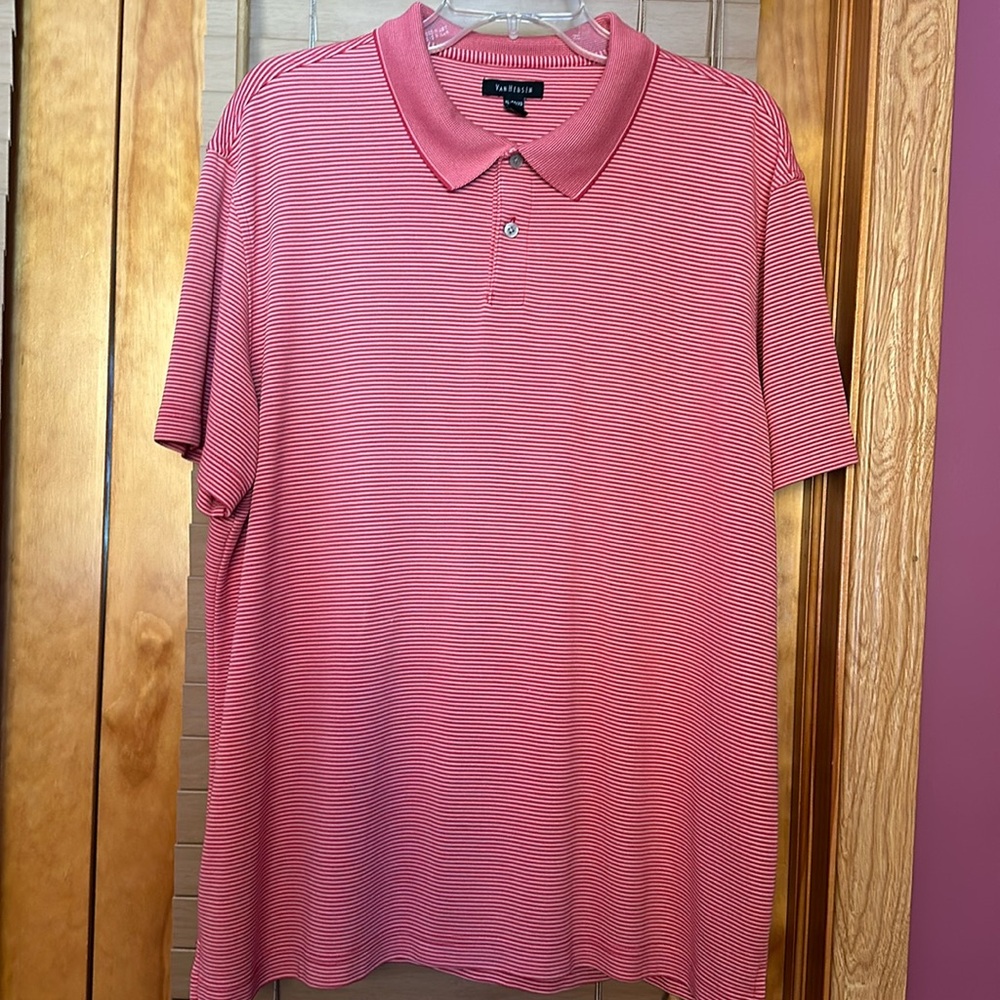👕👕Van Heusen Short Sleeved Polo Shirt👕👕
